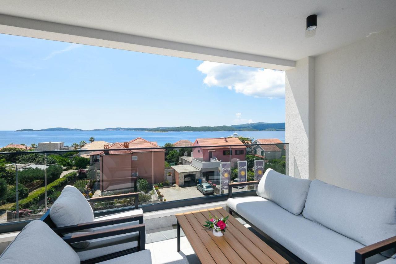 Sunny Day Luxury Holiday Apartments Orebic Exterior photo