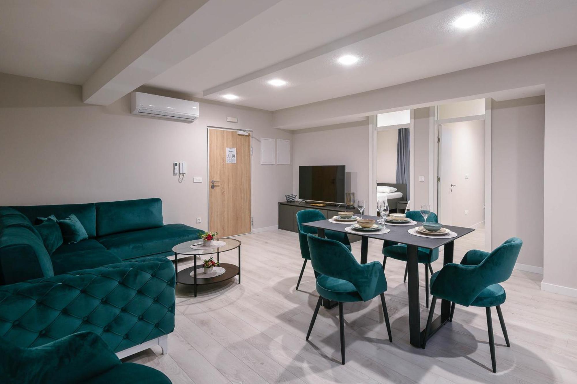 Sunny Day Luxury Holiday Apartments Orebic Exterior photo