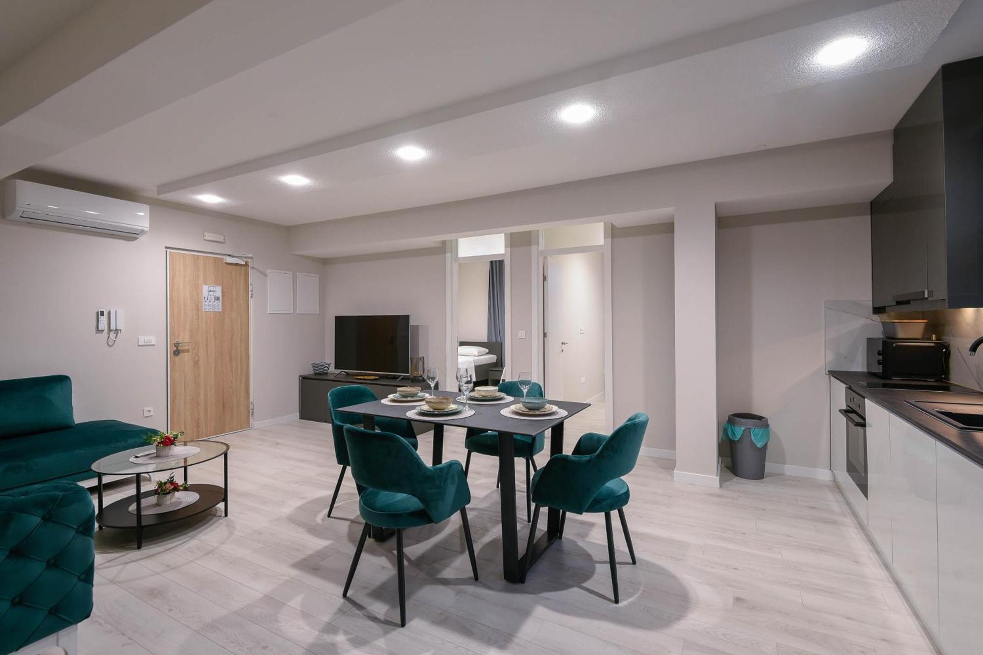 Sunny Day Luxury Holiday Apartments Orebic Exterior photo
